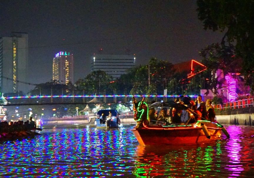 TERBARU! 3 Rekomendasi Wisata Malam Terdekat di Surabaya Paling Indah dan Instagramable
