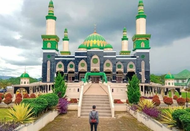 Masjid Sultan Abdullah / : Photo ig @dediascar