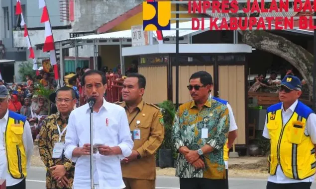Presiden Jokowi Sebut Boleh Memihak Asal Tidak Pakai Fasilitas Negara, Hendri Satrio: Gimana Itu Caranya?
