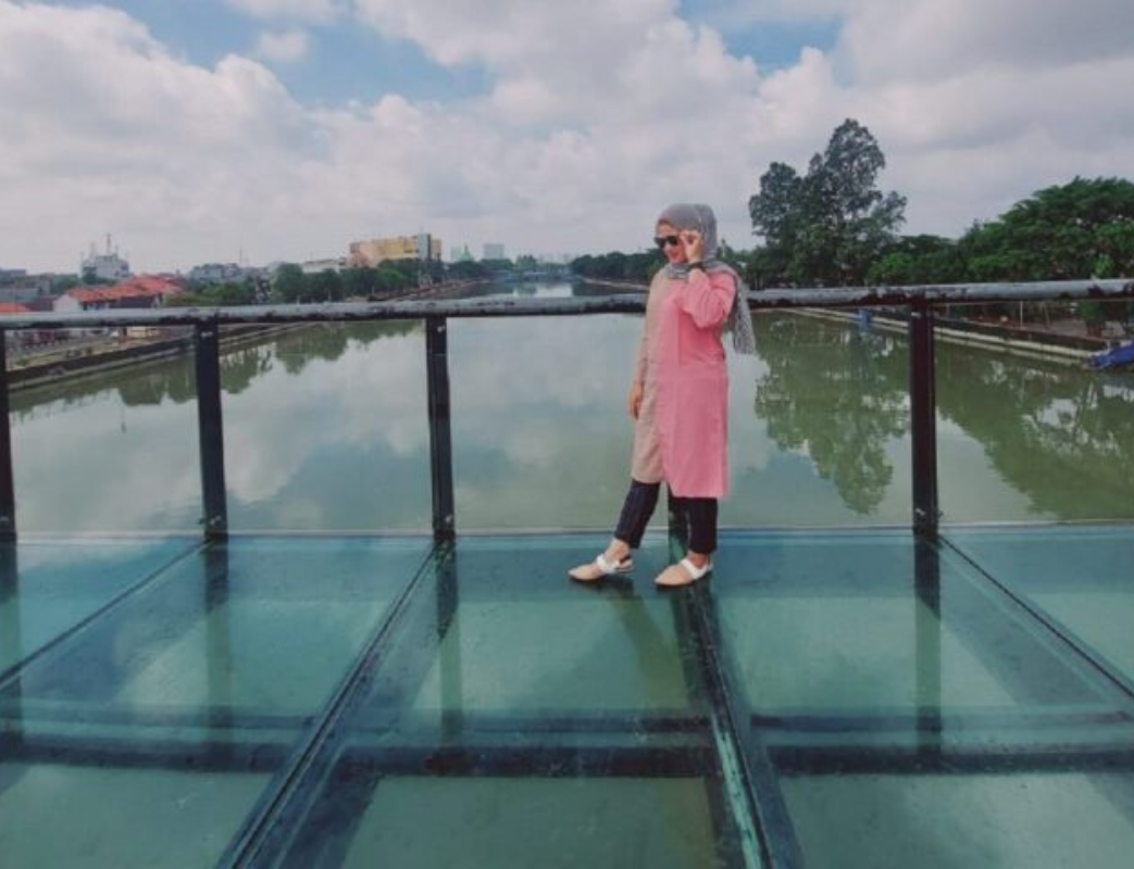 Jembatan kaca kota Tangerang