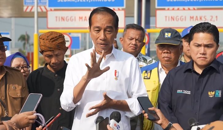 Presiden Joko Widodo dalam peresmian ruas jalan tol Bocimi seksi Cigombong-Cibadak, Jumat, 4 Agustus 2023.