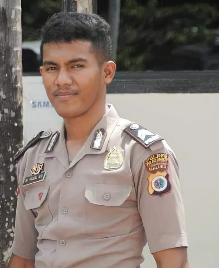 Briptu Mohamad Faisal Heluth Polisi Yang Tertembak Saat Pengamanan