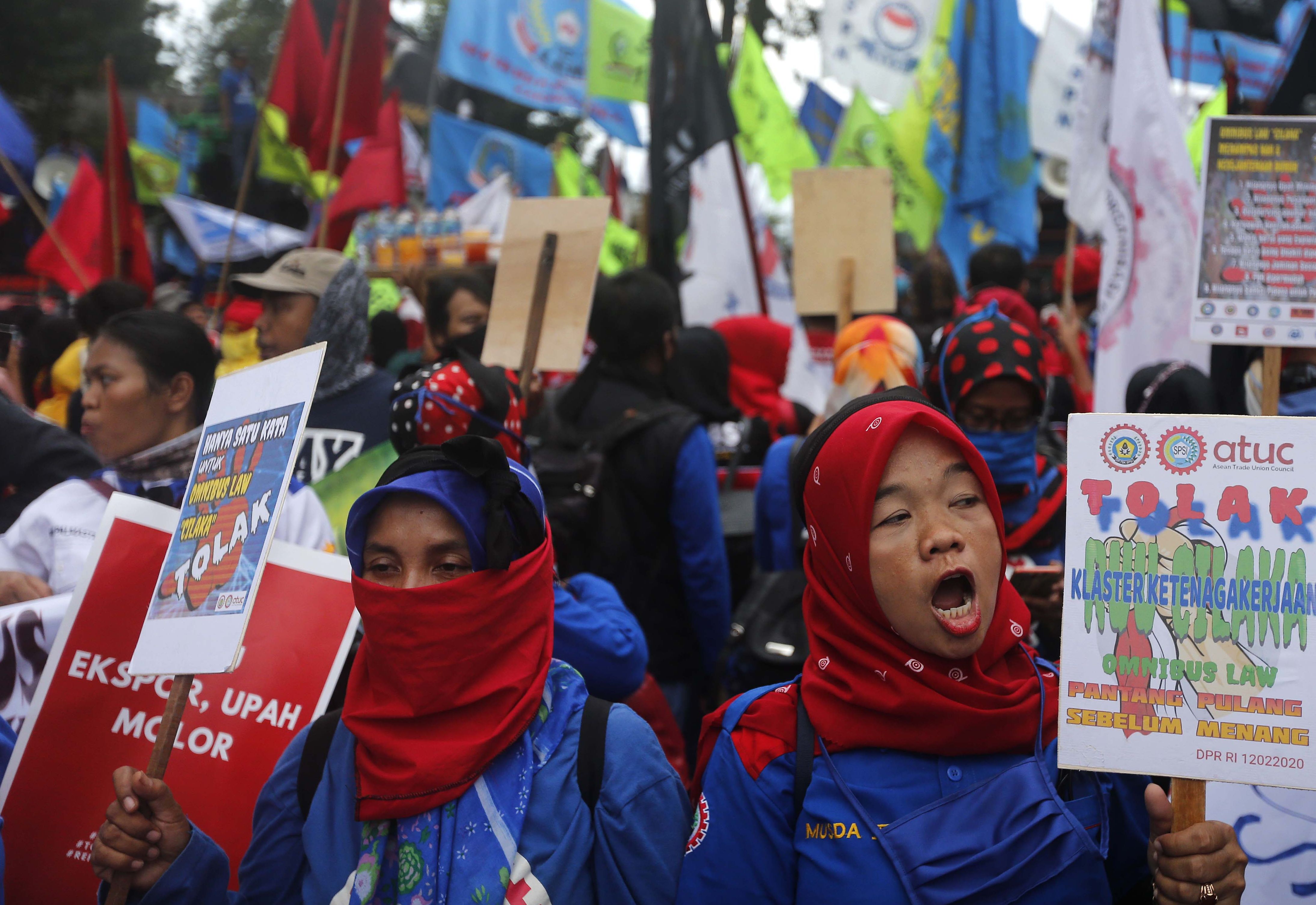 Ruu Ciptaker Hapus Sanksi Iklan Negatif Dpr Kemunduran Penyiaran Yang Rusak Generasi Muda Pikiran Rakyat Cirebon