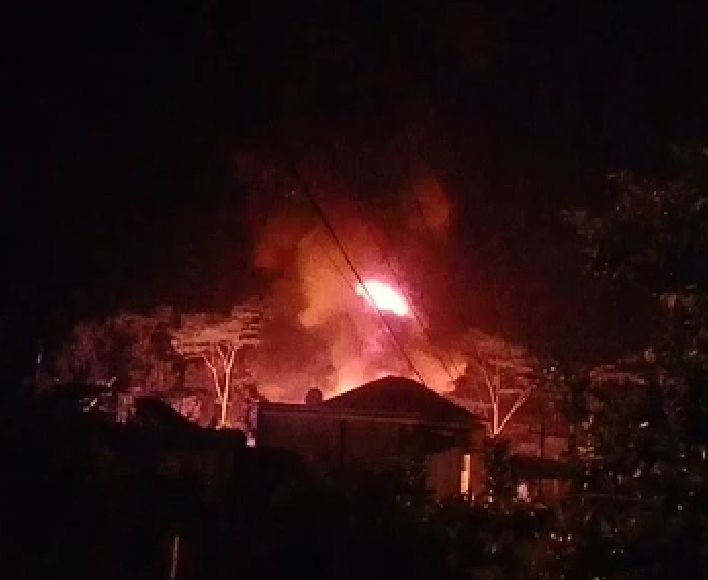 BREAKING NEWS! Kebakaran Terjadi di Siwedung Larangan, Pagentan Banjarnegara