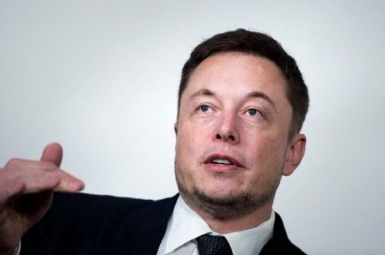 Sosok di Balik SpaceX dan Tesla  Elon Musk Jualan Celana  