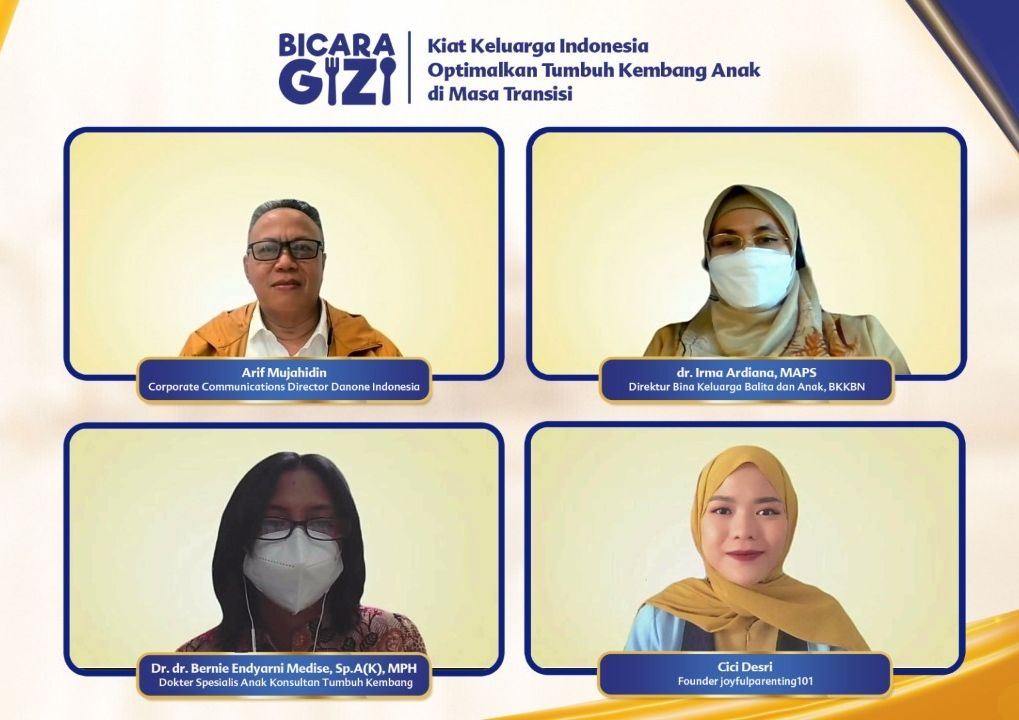 Empat pembicara dalam webinar bertema Kiat Keluarga Indonesia Optimalkan Tumbuh Kembang Anak di Masa Transisi.
