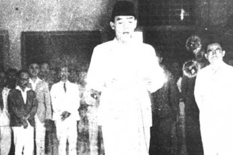 Berikut Naskah Teks Proklamasi Lengkap Tulisan Tangan Soekarno dan