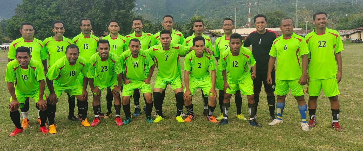 Pasukan Alumni STFK Ledalero-Ende sebelum laga melawan Alumni Malang.