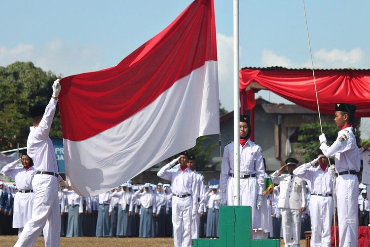 Contoh Teks Amanat Pembina Upacara untuk Kepala Sekolah Hari Senin