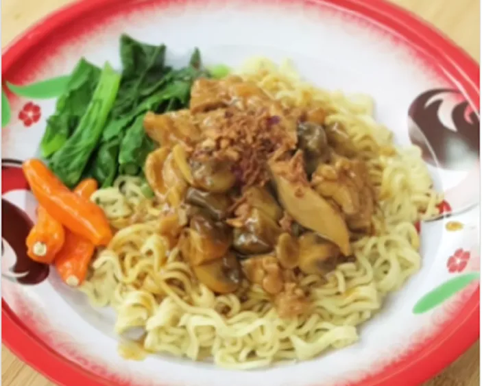 Resep Mie Ayam Jamur Mudah Ala Devina Hermawan, Pakai Mie Instant