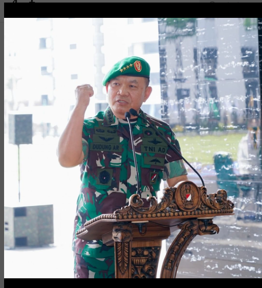 KSAD Jenderal Dudung Abdurahman; KSAD Jenderal TNI Dudung Abdurachman Meminta Jajarannya Menghentikan Mengecam Effendi Simbolon