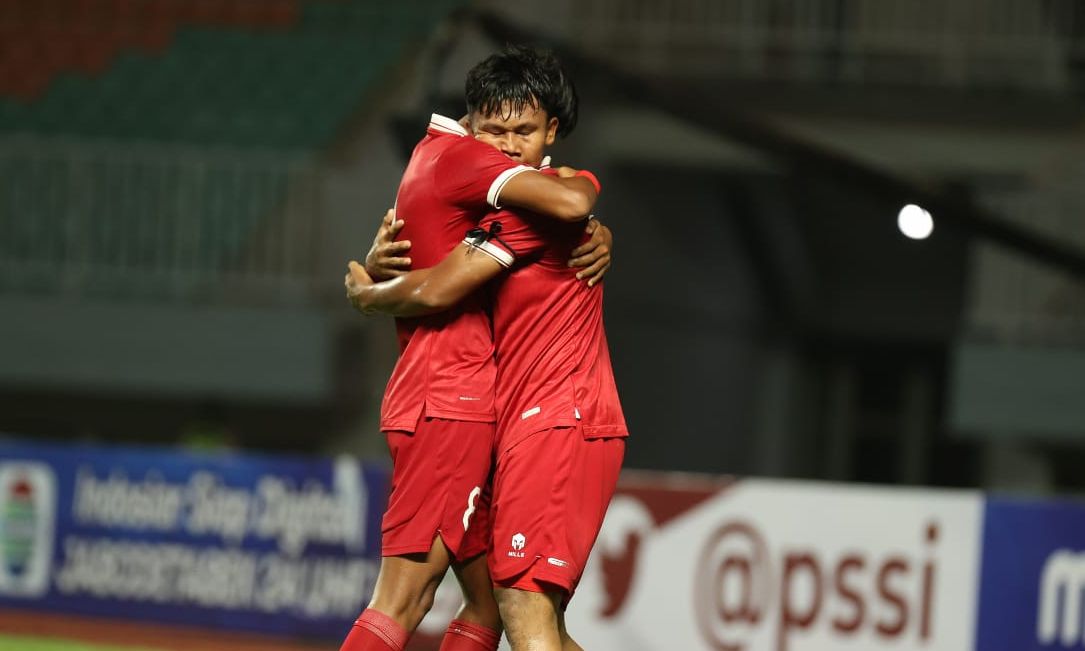 Timnas U-17 gagal lolos ke Piala Asia 2023 usai kalah dari Malaysia 5-1. 
