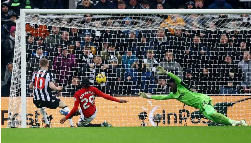 Hasil Liga Inggris: Menang Tipis 1-0 Newcastle United Geser Posisi Manchester United