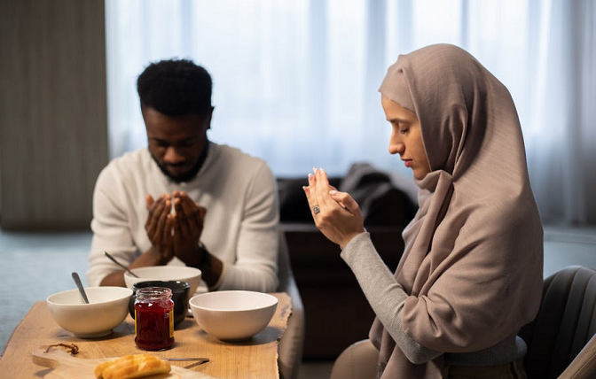 Mengeluarkan air mani bulan ramadhan