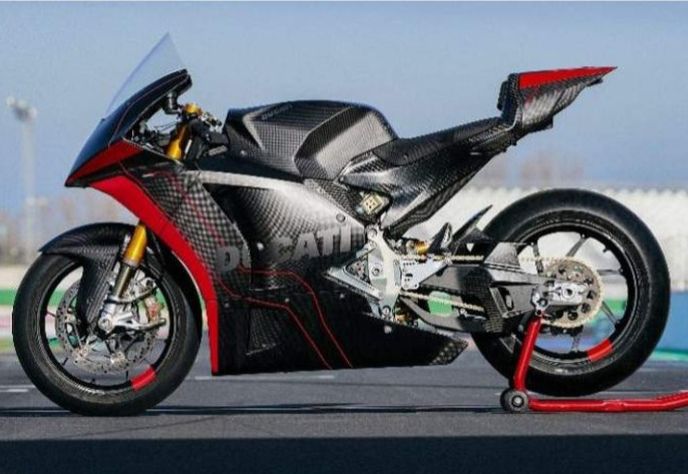 Ducati V21L motor listrik untuk ajang balapan MotoE
