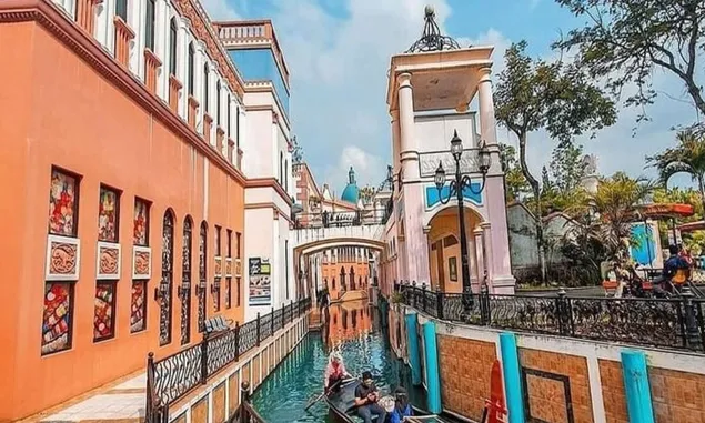 Tak Perlu ke Italia! Rasakan Pesona Little Venice Kota Bunga di Cianjur, Destinasi Wisata Akhir Pekan Keluarga
