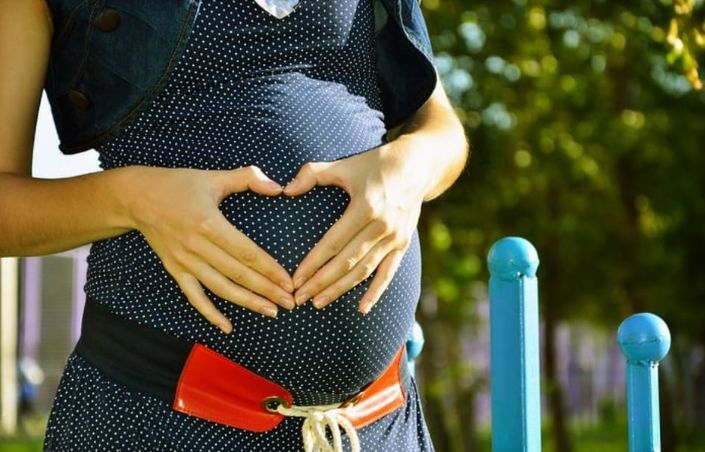Ilustrasi hamil.Segera Cek Nama Penerima Bansos PKH 2023 bagi Ibu Hamil dan Balita Melalui HP
