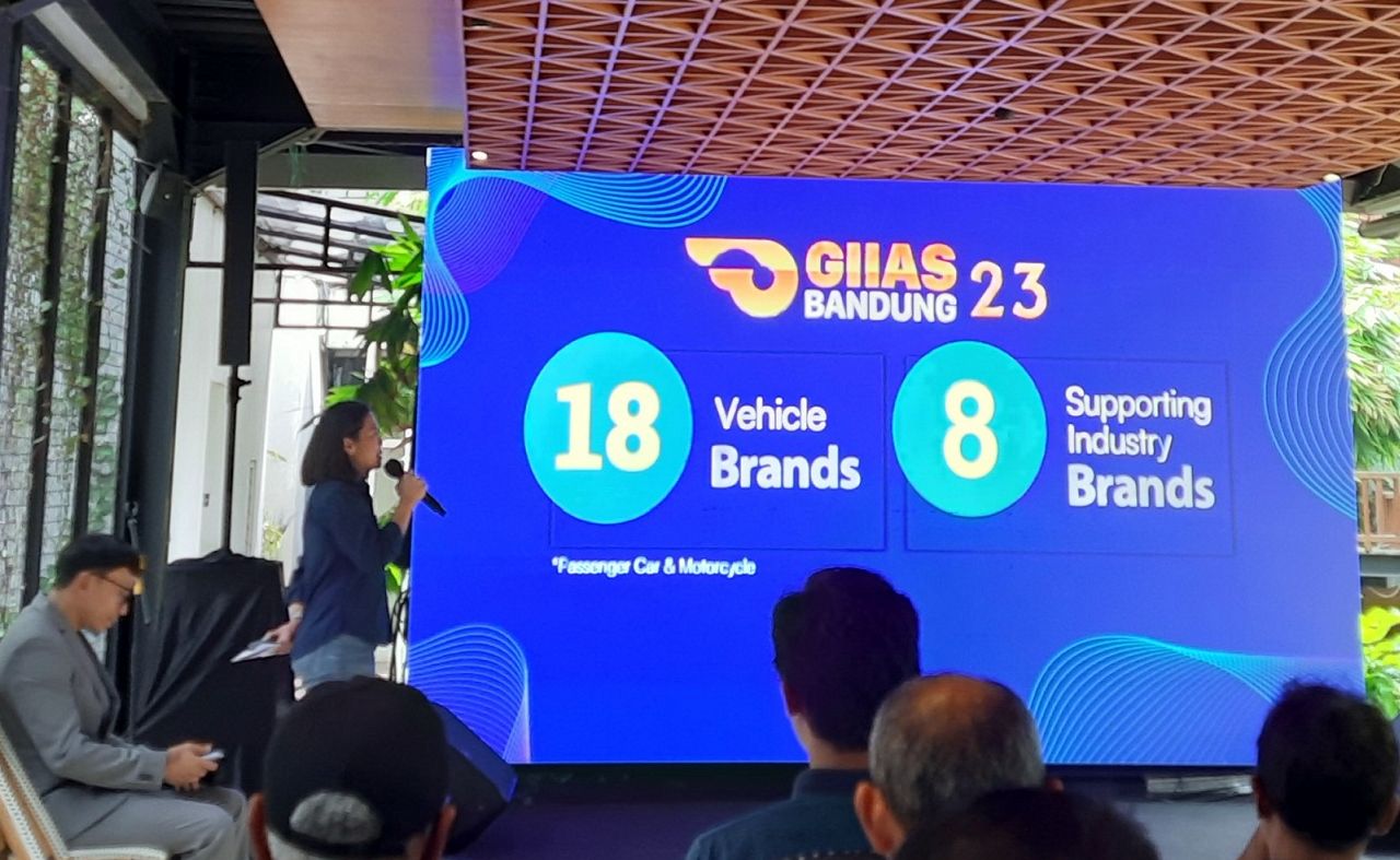 GIIAS Bandung 2023 akan menghadirkan teknologi dan produk terbaru dari total 15 merek kendaraan penumpang, 3 merek sepeda motor serta berbagai industri pendukung otomotif.*/  