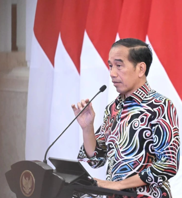 Ilustrasi Jokowi memberikan penjelasan terkait THR