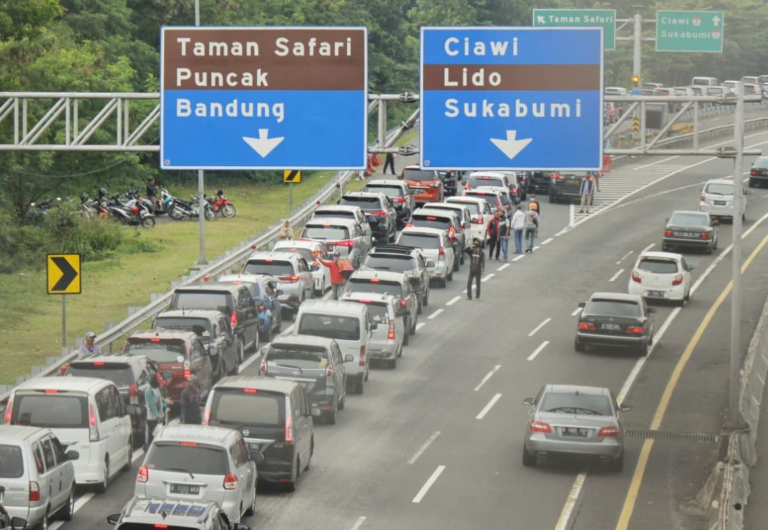 Info Terkini Arus Mudik Di Jalur Puncak Jumat April Ada Kemacetan Di Tiga Titik Ini