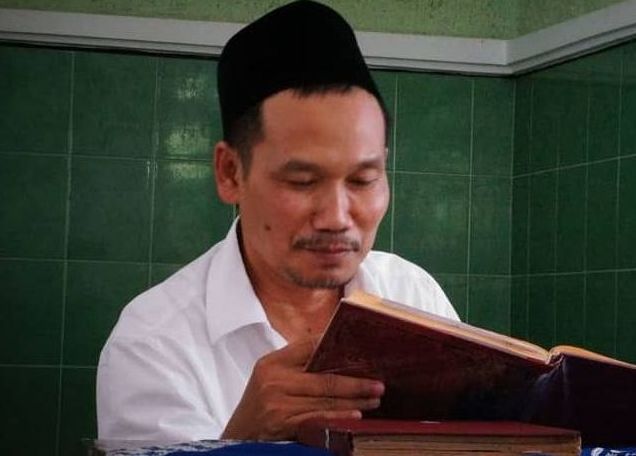 Rahasia Peci Hitam Dan Kemeja Putih Gus Baha Yang Tidak Banyak Orang Tahu Portal Jember