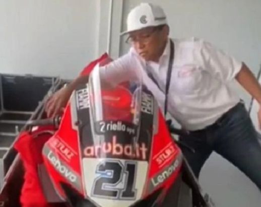 Menjelang gelaran Superbike di Mandalika, Ducati geram karena kotak kargo berisi motor Ducati Panigale V4R dibuka secara ilegal.