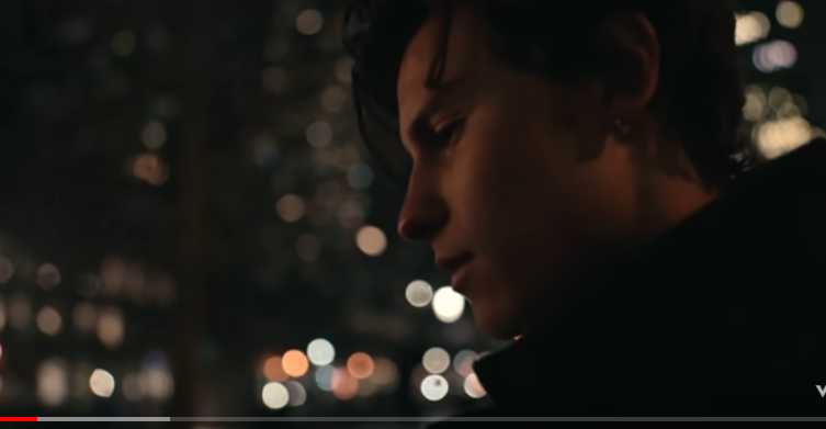 Cuplikan video musik It Il Be Okay dari Shwan Mendes yang dinyanyikan ulang oleh Rachel Grae.