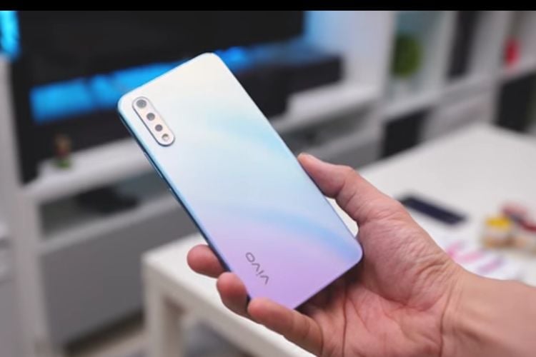 12 Rekomendasi Harga HP Vivo 2 Jutaan Rupiah Terbaru dan