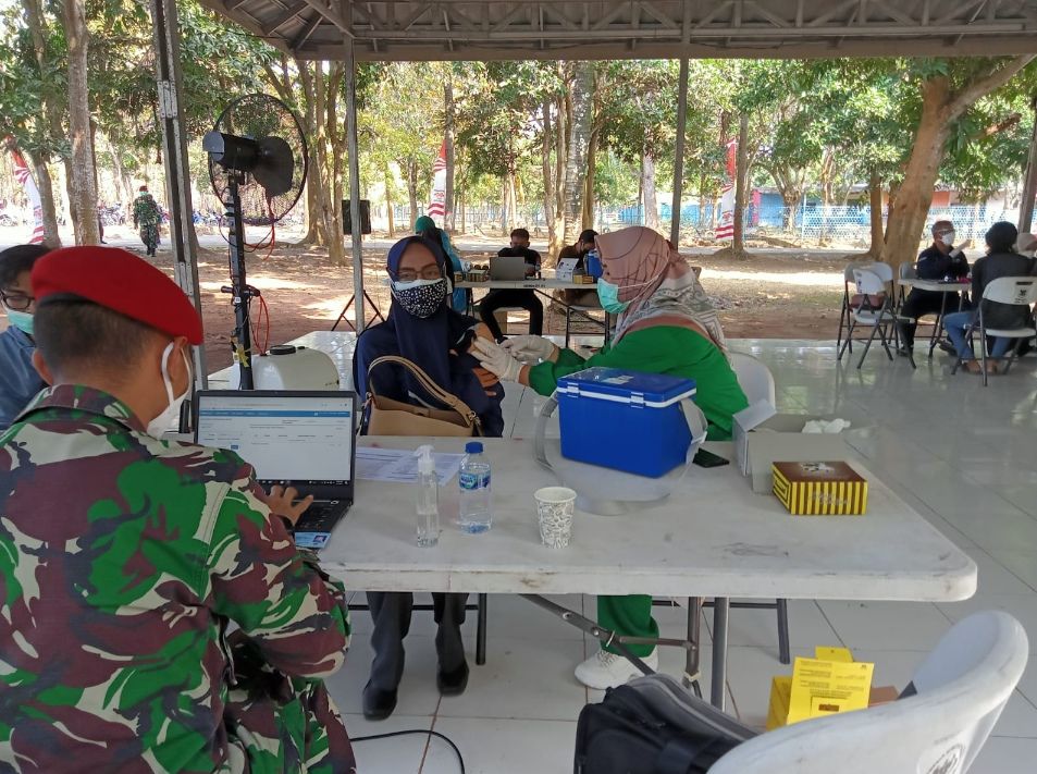 Serbuan Vaksinasi Grup 1 Kopassus Beri 500 Vaksin Kabar Banten