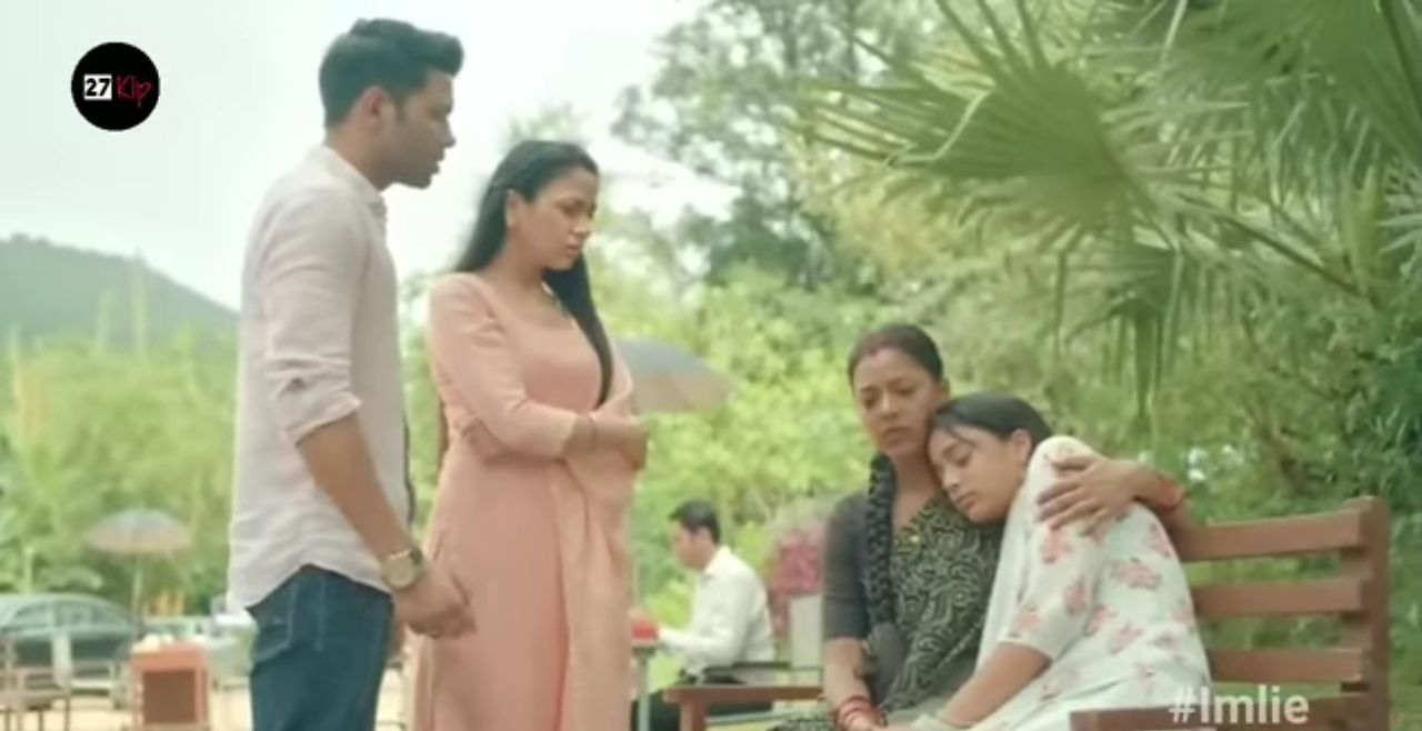 Imlie Sangat Kecewa Dengan Perlakuan Aditya Kepadanya