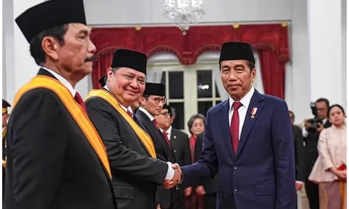 Jokowi Beri Gelar Kehormatan 64 Tokoh Di Istana Negara - Jatinangorku