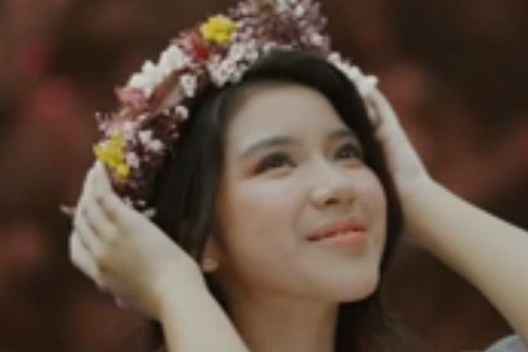 Lirik Lagu Menjadi Dia, Single Terbaru Tiara Andini, Bikin Larut