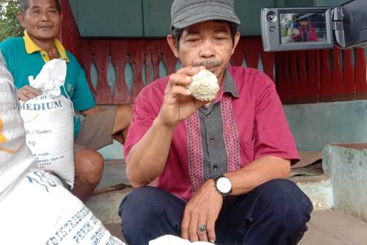 Keterlaluan, Beras Bantuan PKH di Kabupaten Pandeglang tidak Layak Konsumsi