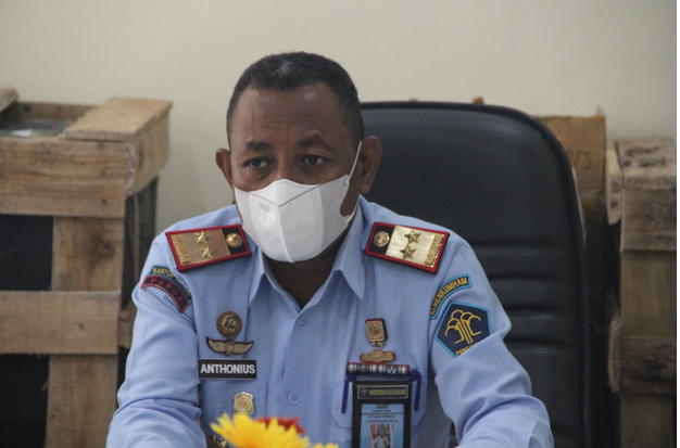Kepala Kantor Wilayah Kementerian Hukum dan HAM Papua, Anthonius M. Ayorbaba, saat memberikan penjelasan.