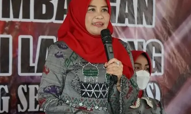 Profil Biodata Winarni Nanang Ermanto Istri Bupati Lampung Selatan Lengkap IG Instagram, Jabatan dan Anak
