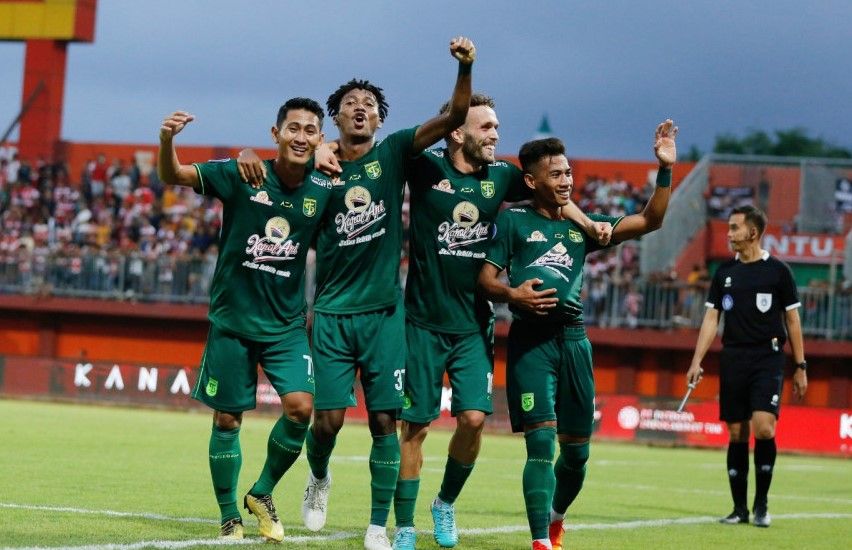 Persebaya Surabaya. Ini link live streaming Persebaya vs Borneo FC TV Online, siaran langsung BRI Liga 1 hari ini, Jumat 3 Februari 2023 jam 16:00 WIB.