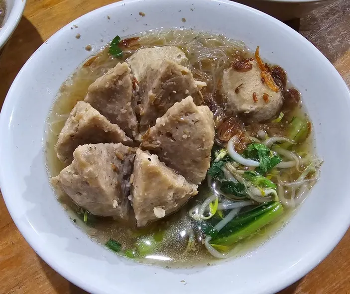 Cozy Abis! Ini 8 Rekomendasi Tempat Bakso Legendaris Di Samarinda Yang ...