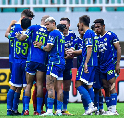 Prediksi Skor Persib vs Persik Kediri