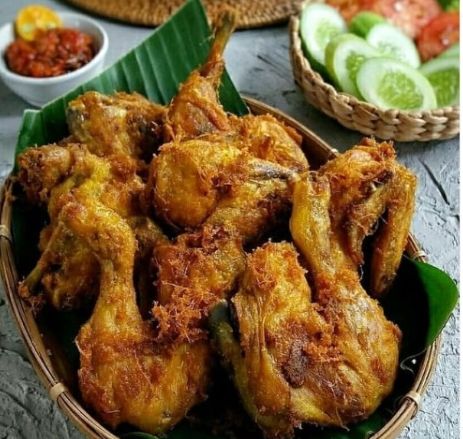 Ilustrasi Ayam Goreng Tulang Lunak