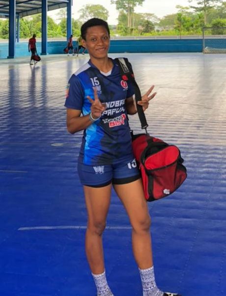  Mayomi Vioxani Ohee Kapten Tim Putri Handball Papua untuk PON Ke 20 Papua. / Foto: Mayomi Vioxani Ohee