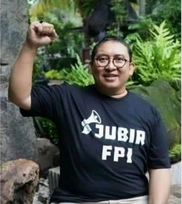 HOAKS - foto politisi Partai Gerindra, Fadli Zon yang menggunakan baju bertuliskan 'JUBIR FPI'.*