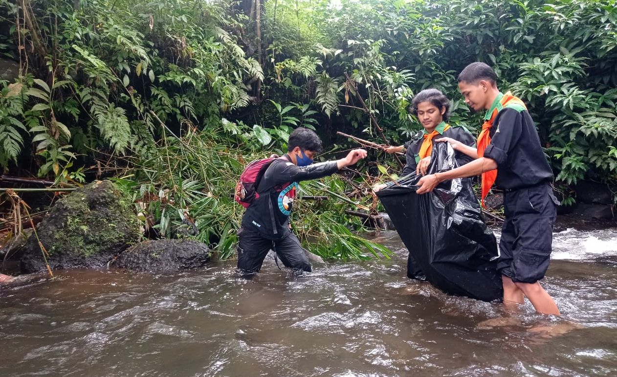 Hari Air Sedunia di Purbalingga, lintas komunitas gelar aksi bersih sungai