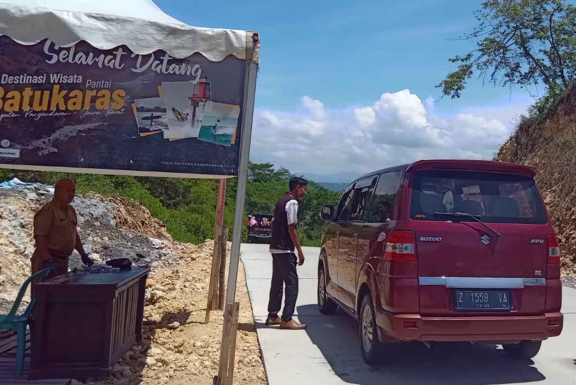 Pos Petugas Penyuluh dan Pemandu Pariwisata  UPT Disparbud Wil. Cijulang di Jalan lintas Batukaras-Madasari, Pangandaran.