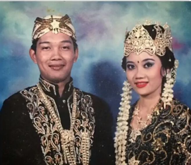 Foto Muda Atalia Praratya dan Ridwan Kamil Ketika Menikah