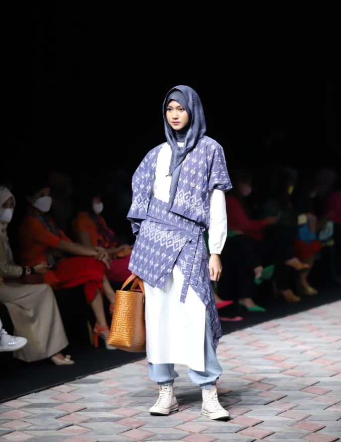 Didukung Kemendikbudristek Isu Lingkungan Hidup Warnai Muslim Fashion