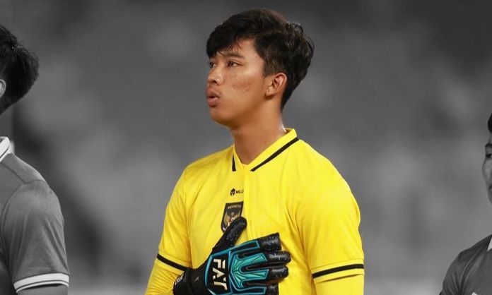 Kipper Timnas Indonesia Daffa Fasya tulis komentar ironi di akun Instagram Ganjar Pranowo terkait pembatalan Indonesia sebagai tuan rumah Piala Dunia U20.