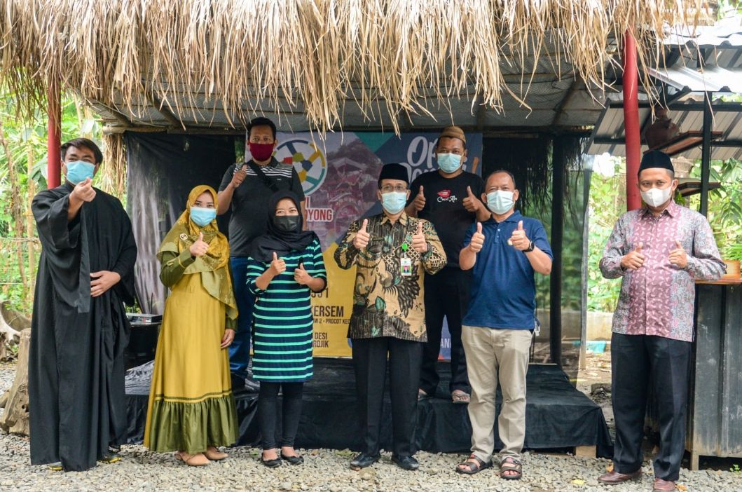 FKUB Jawa Tengah memberikan bantuan sembako untuk masyarakat terdampak PPKM 