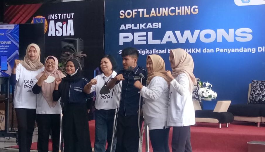 Institut Asia Malang dalam kegiatan Matching Fund Kedaireka 2022 meluncurkan aplikasi PELAWONS untuk UMKM disabiitas.