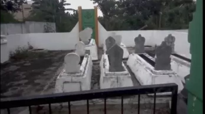 Makam Mbah Rubi Klampok Brebes