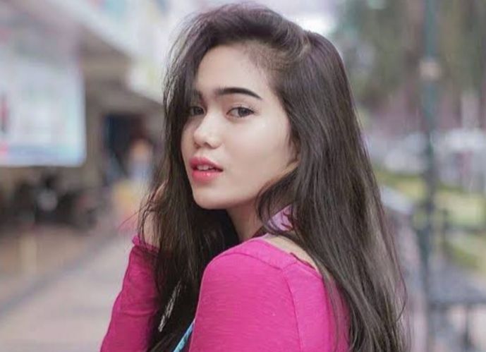 Profil Anisa Aprilia Selebgram Yang Keciduk Isteri Sah Bobo Bareng Pengusaha 